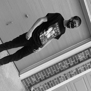 Meet your Posher, Devin